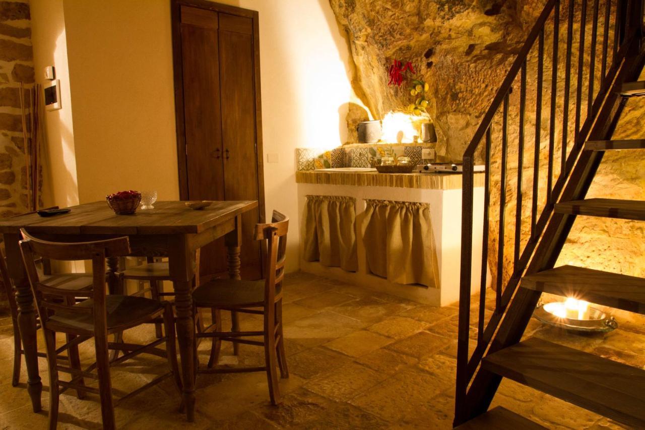 Case-Grotte Degli Avi, Esperienza Abitativa In Grotta موديكا المظهر الخارجي الصورة