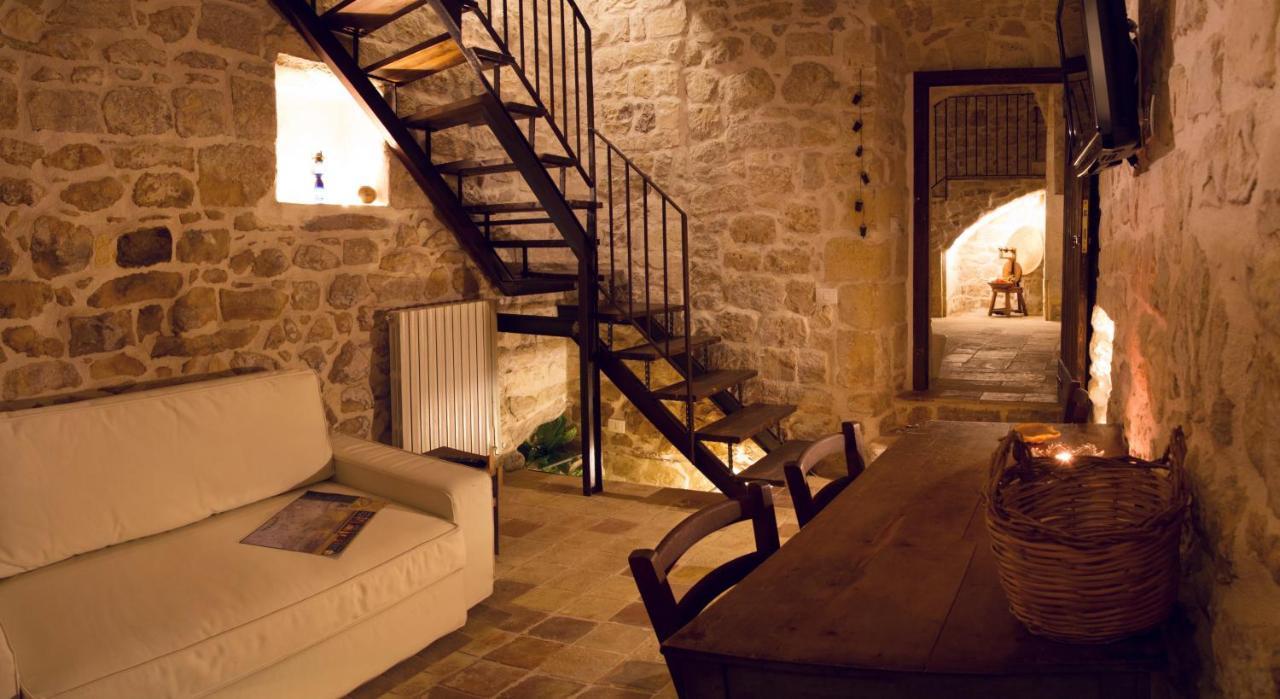 Case-Grotte Degli Avi, Esperienza Abitativa In Grotta موديكا المظهر الخارجي الصورة