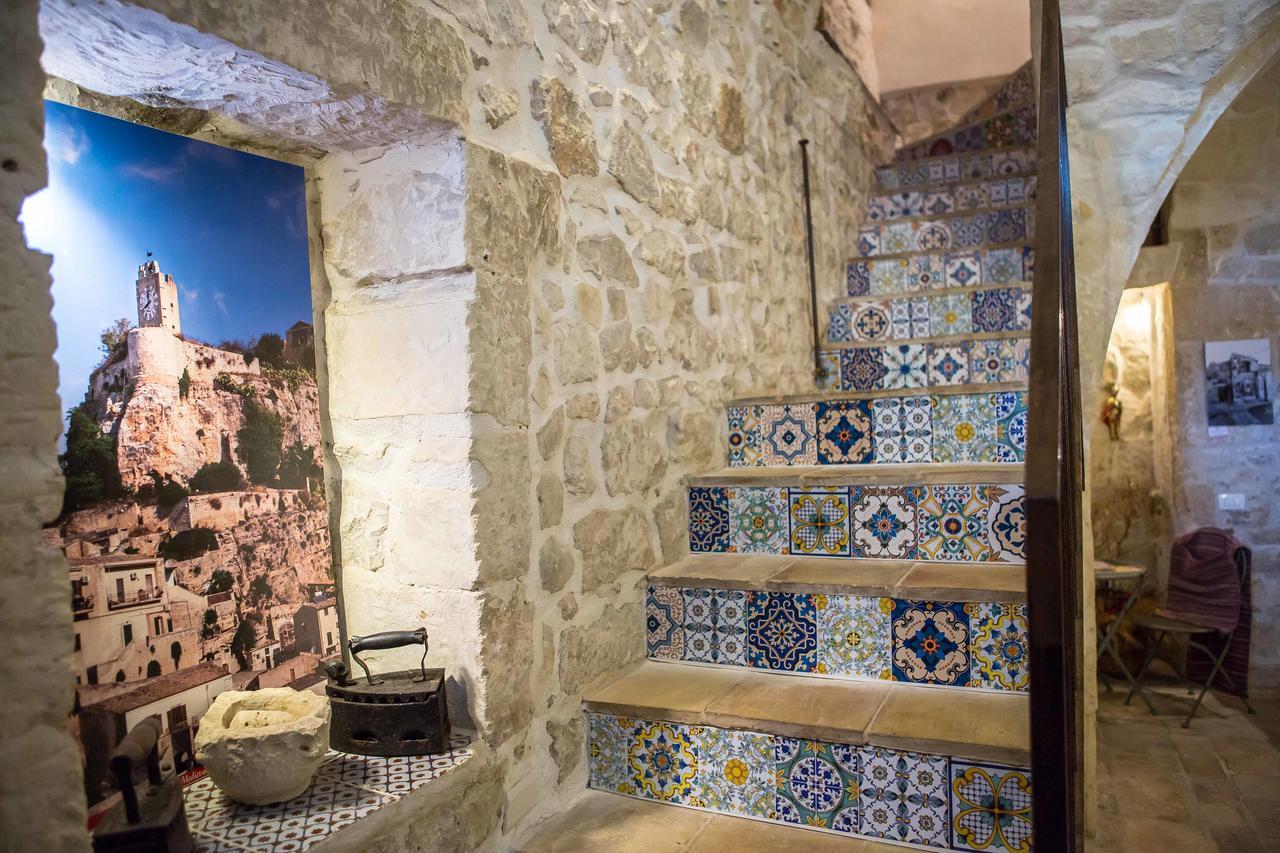 Case-Grotte Degli Avi, Esperienza Abitativa In Grotta موديكا المظهر الخارجي الصورة