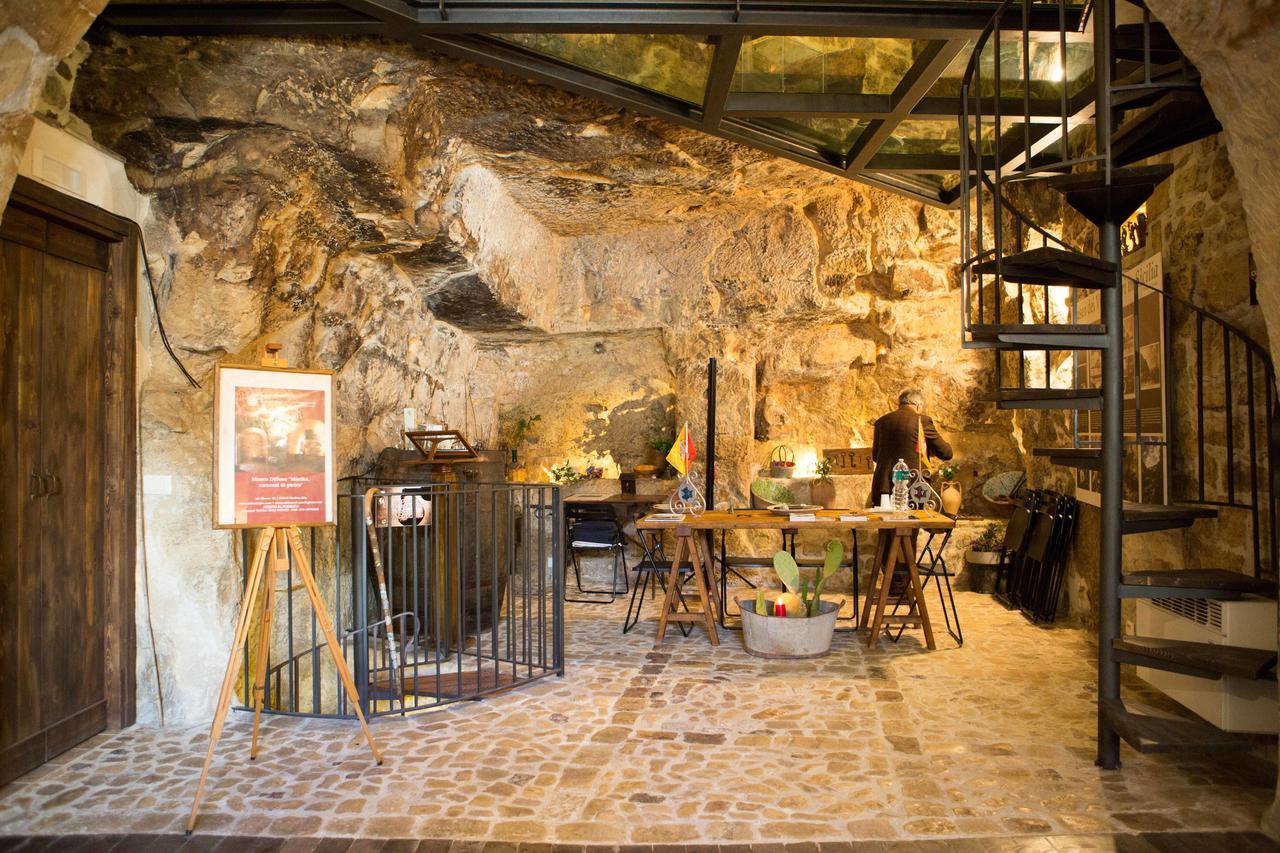 Case-Grotte Degli Avi, Esperienza Abitativa In Grotta موديكا المظهر الخارجي الصورة