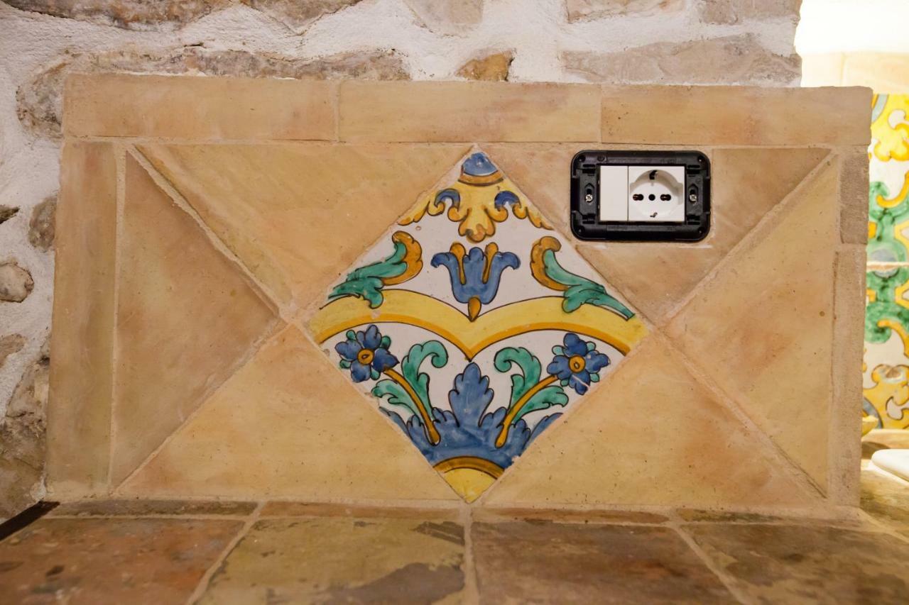 Case-Grotte Degli Avi, Esperienza Abitativa In Grotta موديكا المظهر الخارجي الصورة