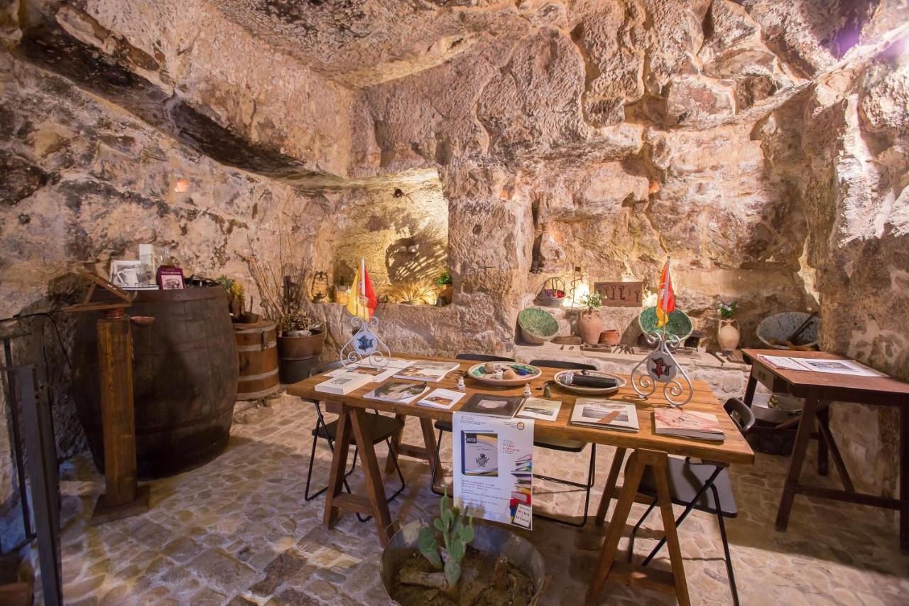 Case-Grotte Degli Avi, Esperienza Abitativa In Grotta موديكا المظهر الخارجي الصورة